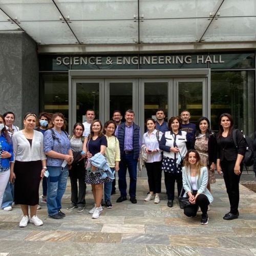 School teachers and principals from Azerbaijan toured Science and Engineering Hall
